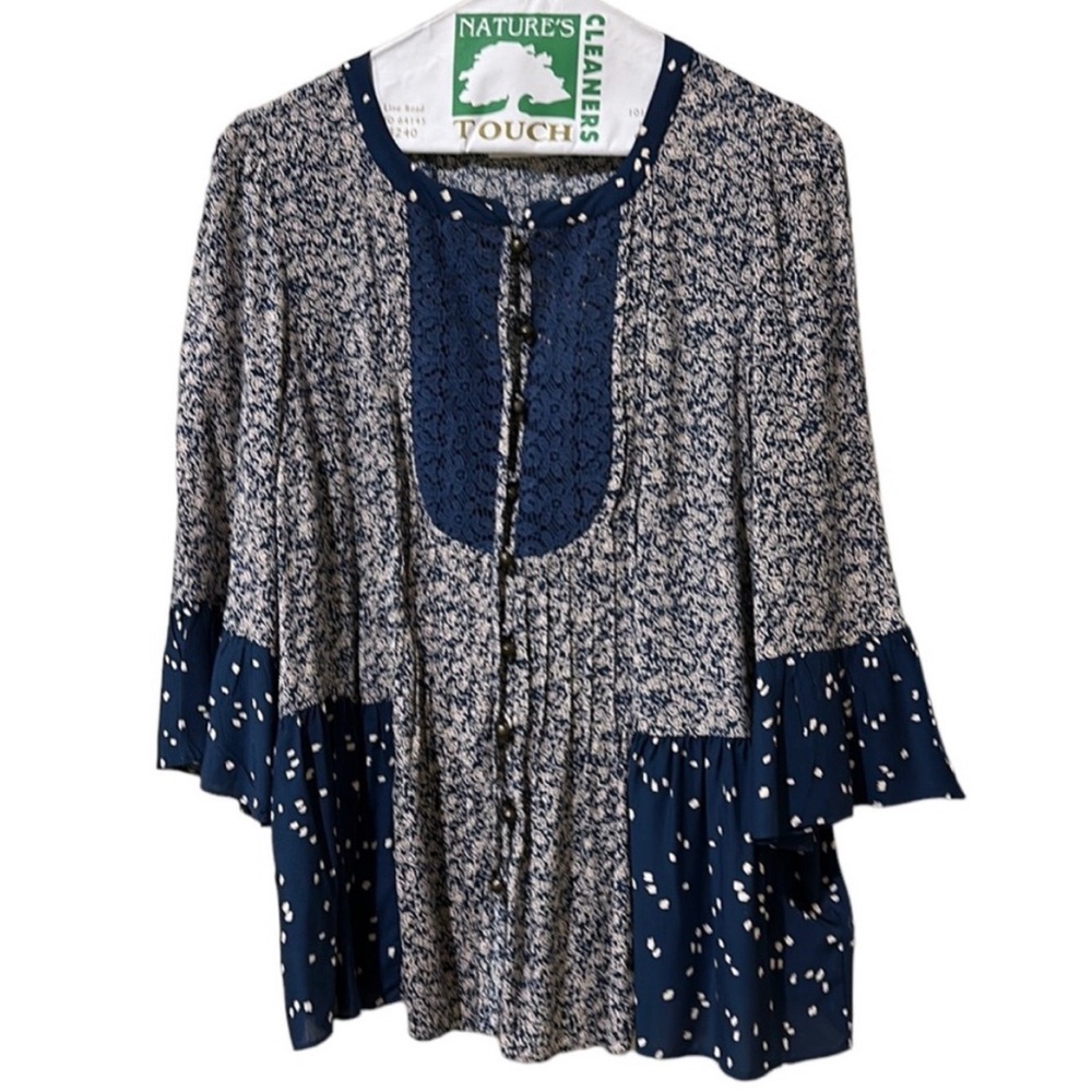 Anthropologie navy and cream Sz 10 blouse